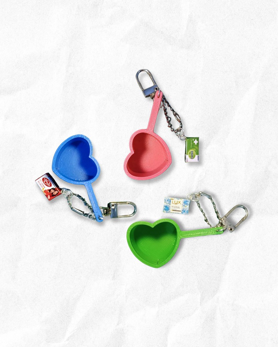 itsiona's tweet photo. siapa mauu kalo aku buka PO nanti🤔👇🏻‼️
#trinklets #bagcharm #keychaingayung #gayunglove #HAHAHAHAH https://t.co/U8EzfaAnPE