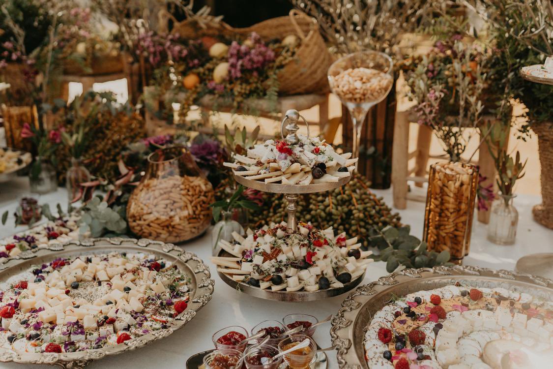 haciendaelvizir's tweet photo. 🥙 #Gastronomía con Sello de Identidad para sus #eventoscorporativos
👉🏻 https://t.co/E1pGkzftmb
#eventos #empresas #hacienda #cateringpropio #Sevilla #HaciendaElVizir https://t.co/bzRPU21ZkC