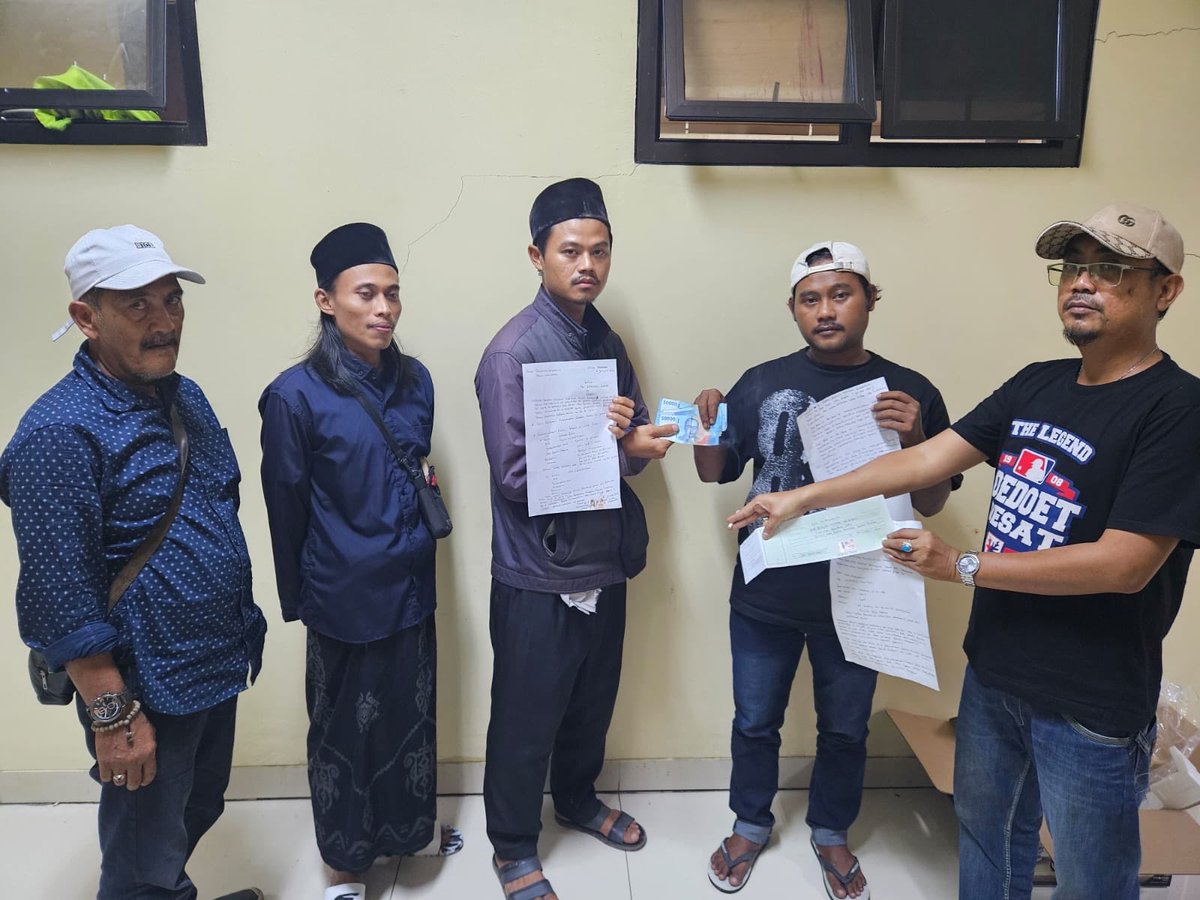 Satlantas polres serang menangani laka Lantas dengan cara Restirative Justice.
#lakalantas
#polresserang