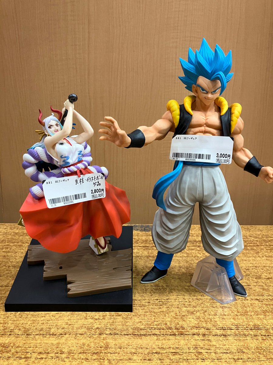 本日箱無しフィギュア入荷しました?✨ 当店ではこちらのお写真以外に 