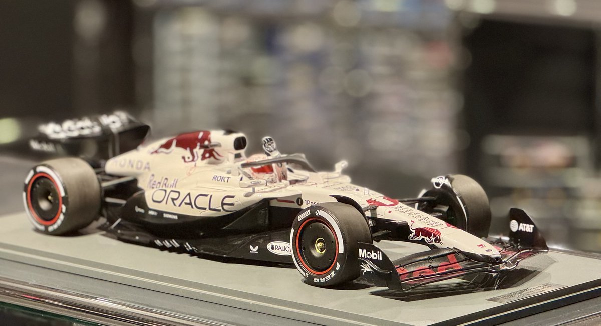 3月発売予定の1/12スケールRB21 日本GP winner M.Verstappen。 現在
