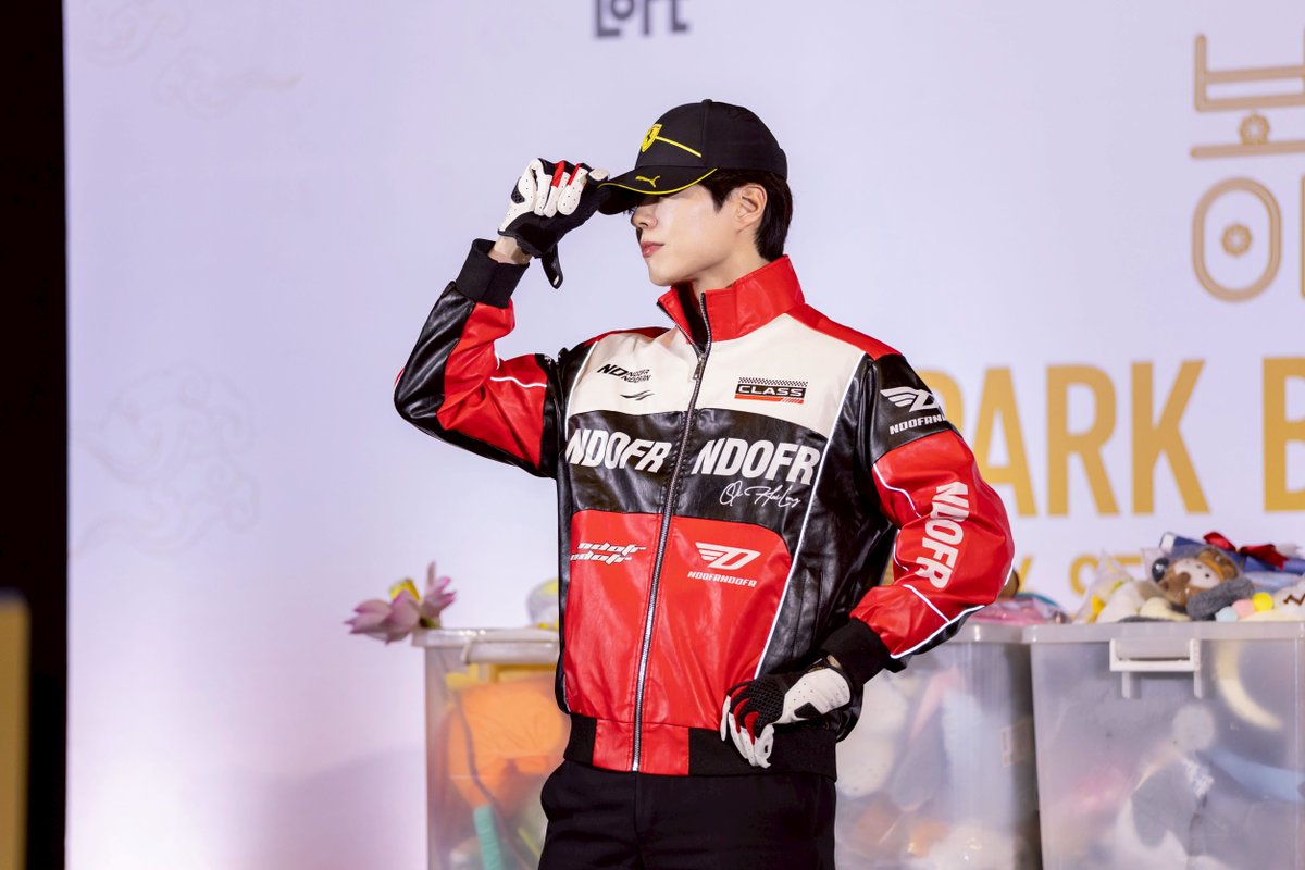 LOFT สร้าง Everyday Surprise! จัด Exclusive Fansign “Park Bo Gum” ใกล้ชิดแฟนคลับไทย ต้อนรับปี 2026 ร่วมกับ THEBLACKSEA

facebook.com/share/p/1AP2jg…

#PARKBOGUM #박보검 #SEASONSGREETINGS #보검이륙 #THEBLACKLABEL #더블랙레이블 #LoftBangkok #THEBLACKSEA