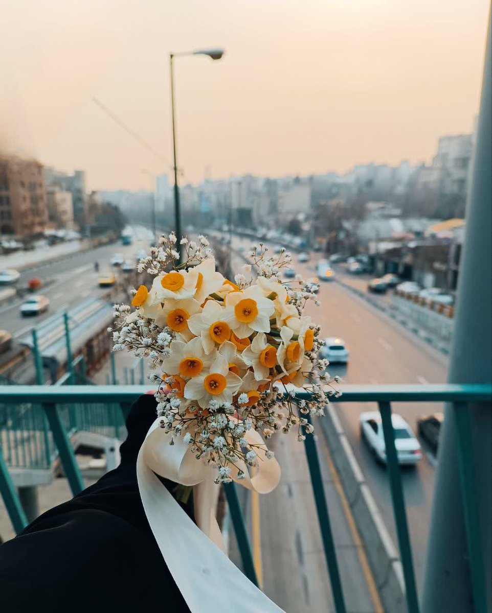 Time has passed and my heart says 
you are coming...(:

#مهدی_جان_ایران
#Who_is_mahdi