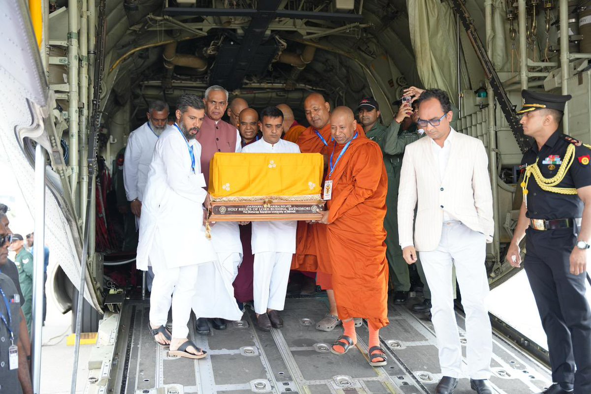 India in Sri Lanka tweet media