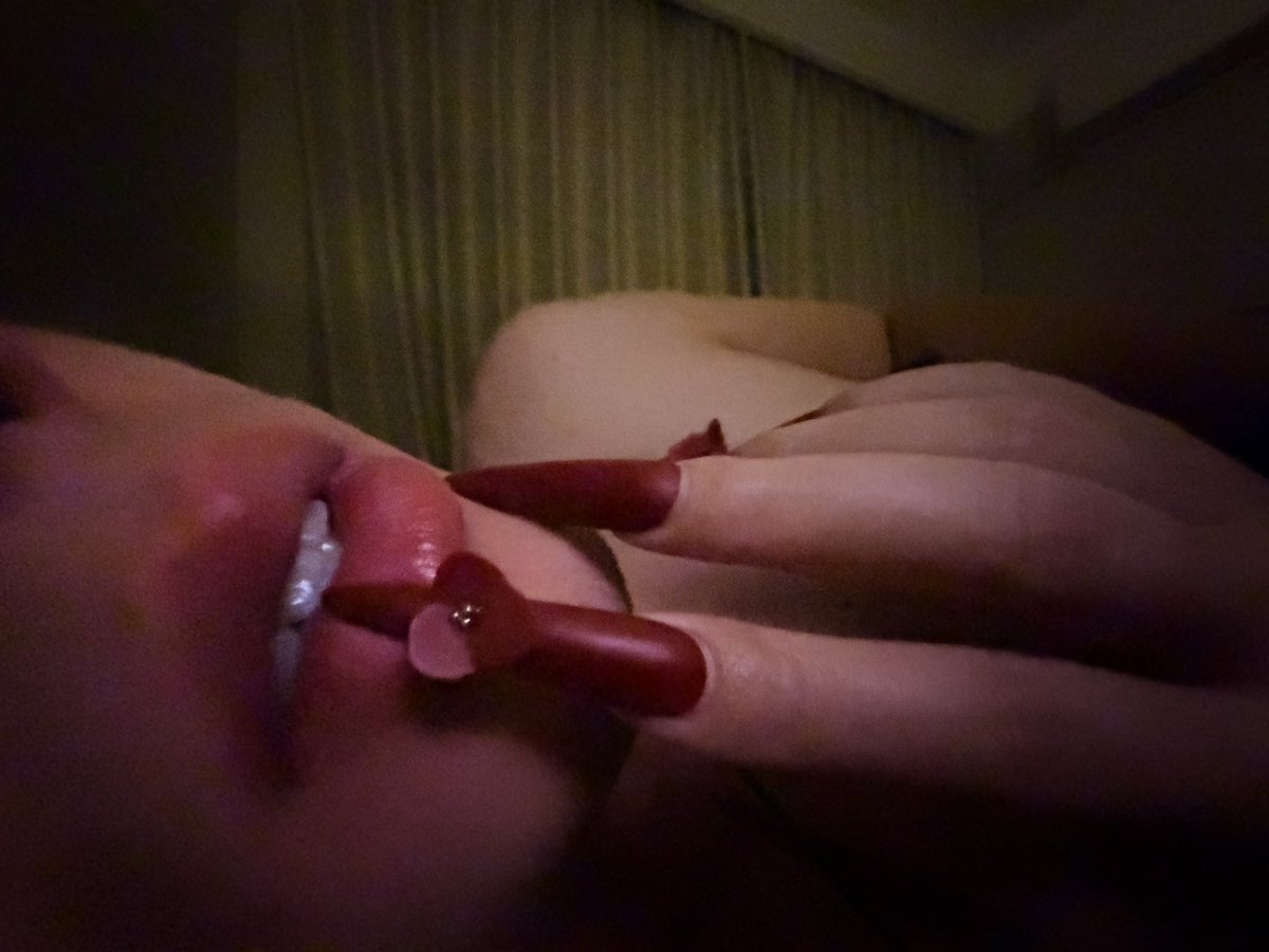 小狗吐舌头😋