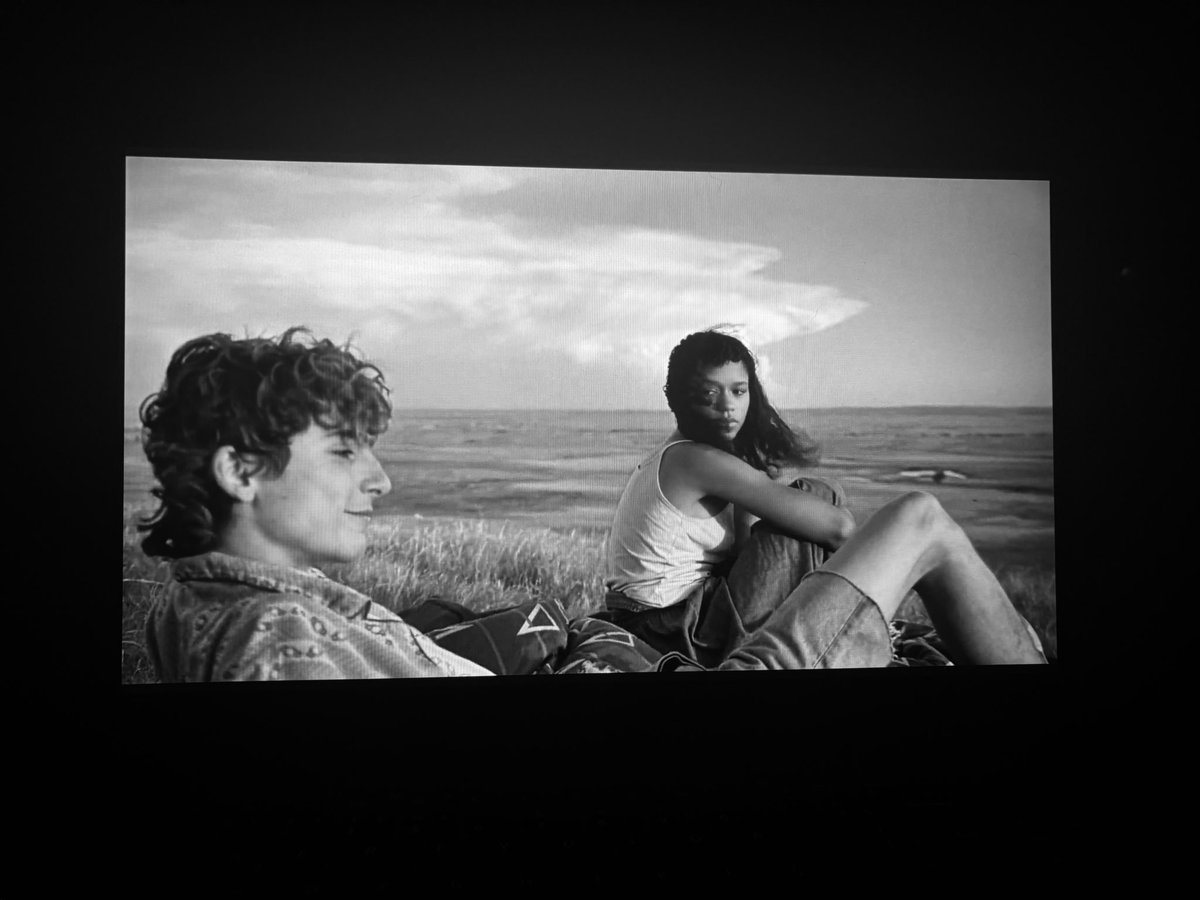 ♱𝕭𝖊𝖑𝖑 tweet media