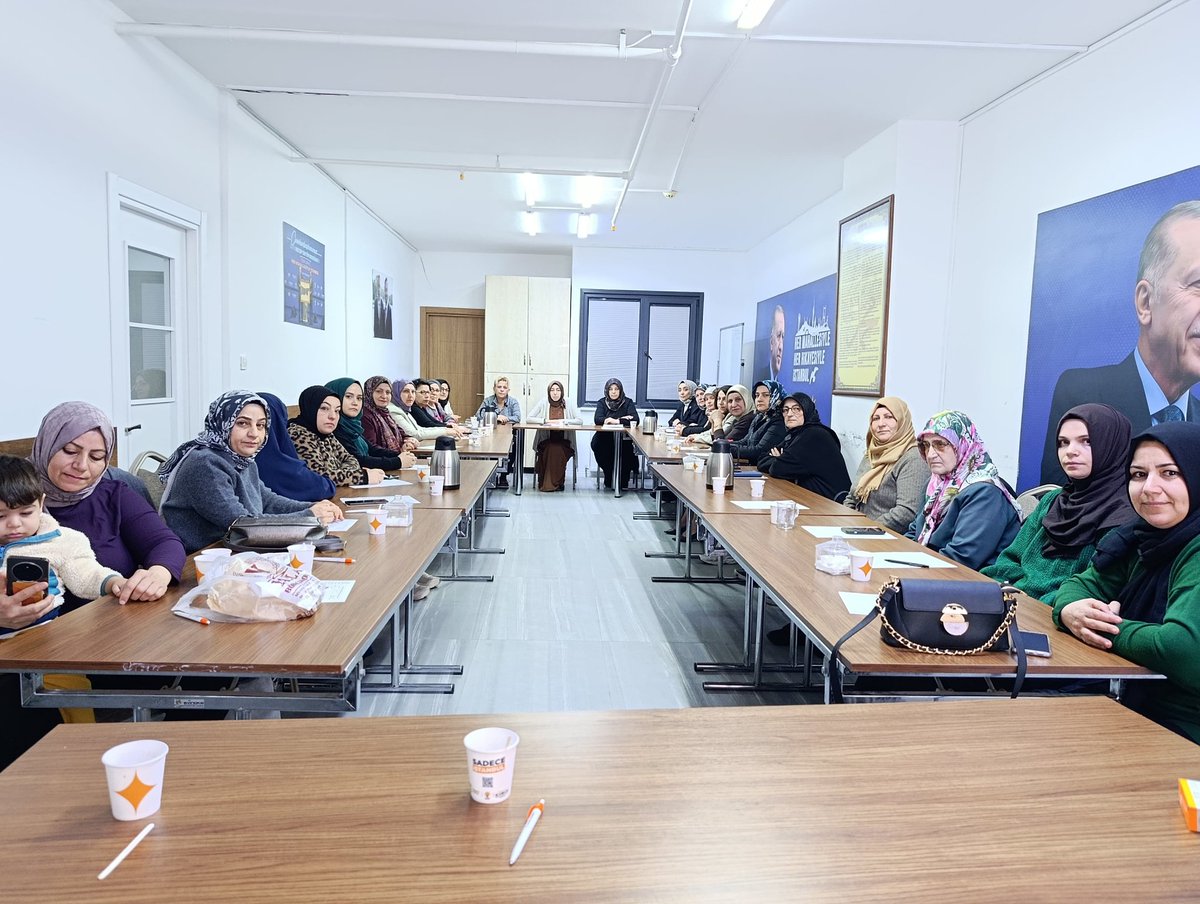 akkadinavcilar's tweet photo. Başkanımız @EsraAhmetogluu başkanlığında,Yönetim Kurulu Toplantımız gerçekleştirildi.

📍 AK Parti Avcılar İlçe Başkanlığı https://t.co/qG0UE1BeBD
