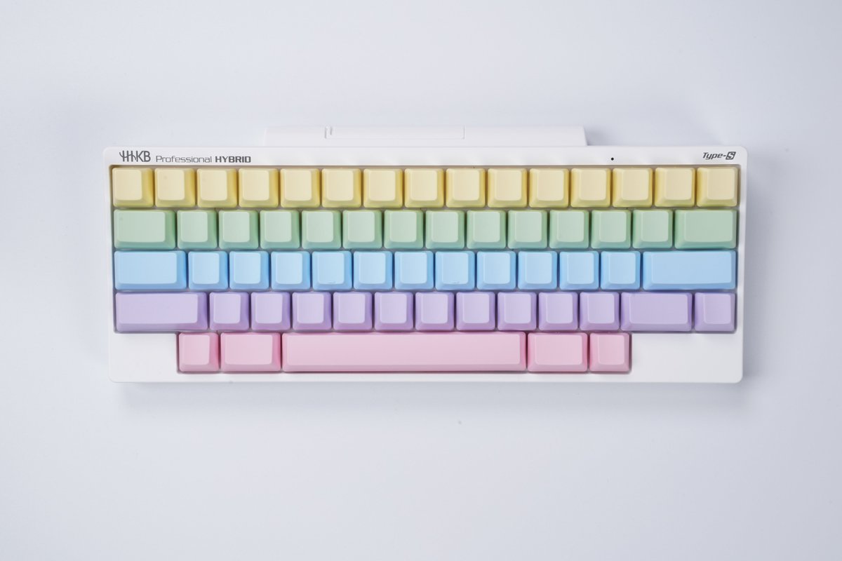 9割のユーザーが大人男性なのに小学生女子が好きそうなカラーばっか出してる.