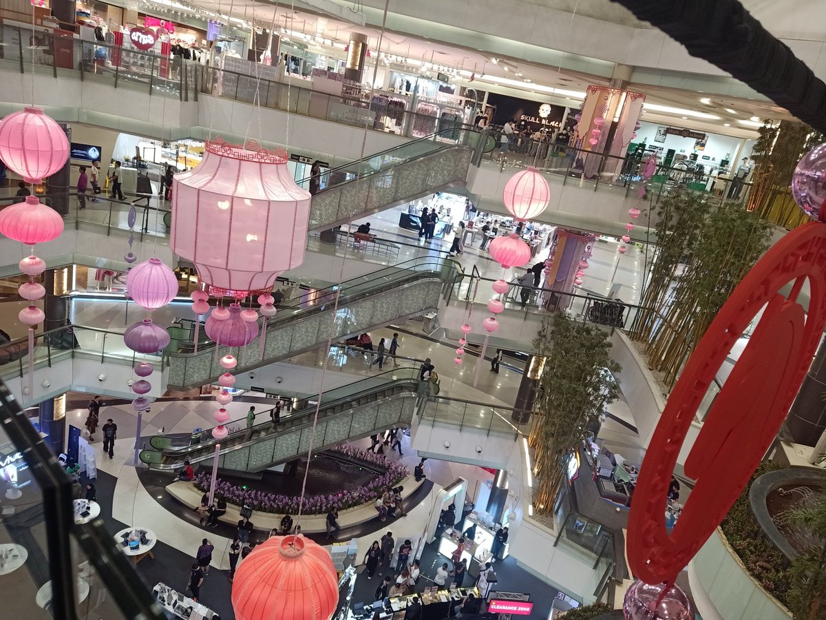 ชิโรแวะมาธุระในห้างแถวรังสิต โคมไฟก่อนตรุษจีนสวยมัก(หลงในห้างนานพอควรเลย🤣)