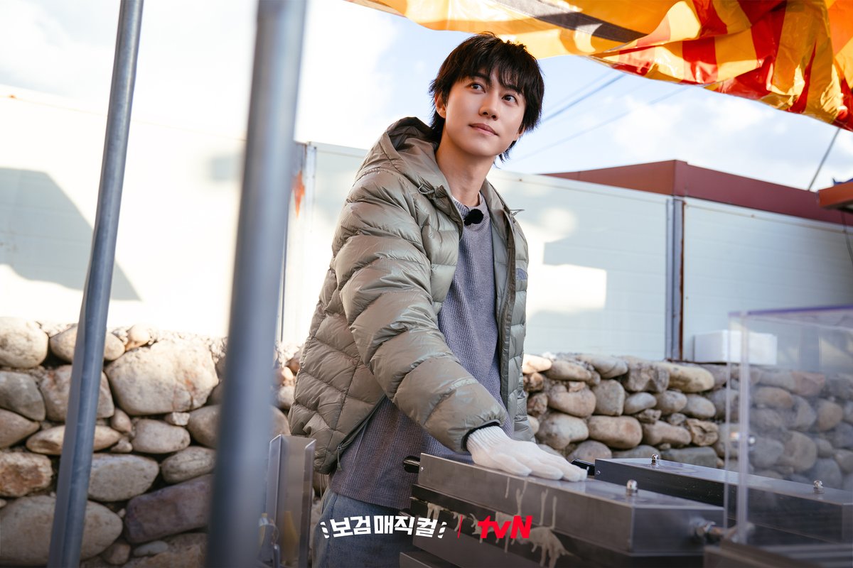[1화 비하인드]
저 정말 이 날만을 기다려 왔어요🥹
따끈따끈 보검 매직컬 개업의 날🙌🩵

tvN [보검 매직컬]💈
✔[금] 저녁 8:35 tvN

#tvN #보검매직컬
#박보검 #이상이 #곽동연
#즐거움엔20tvN #스트리밍은TVING