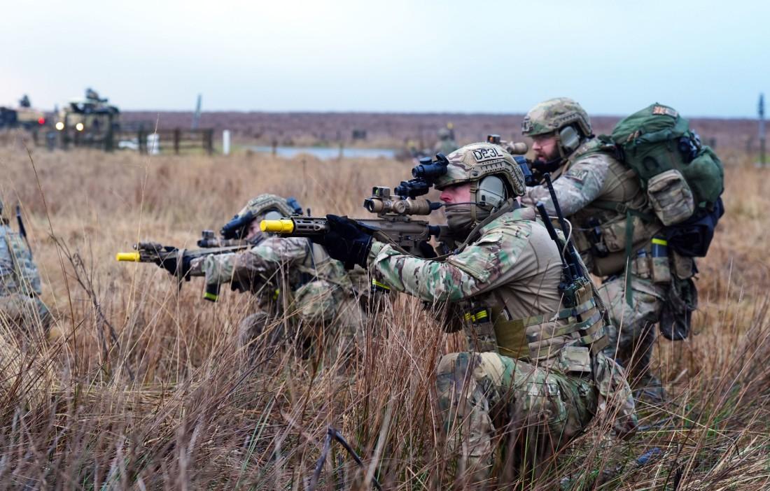 jmscaronte's tweet image. Members of the British military at RAF Leeming prepare for Exercise Hyperion Storm, a joint force validation exercise with the UK Special Operations Forces being held at RAF Leeming and the Otterburn Training Area in the north of England.
#UKarmy #RAF