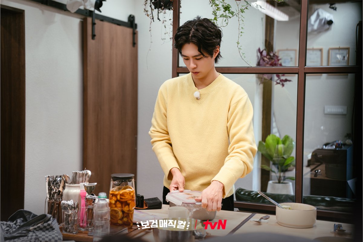 chtvn's tweet photo. [1화 비하인드]
저 정말 이 날만을 기다려 왔어요🥹
따끈따끈 보검 매직컬 개업의 날🙌🩵

tvN [보검 매직컬]💈
✔[금] 저녁 8:35 tvN

#tvN #보검매직컬
#박보검 #이상이 #곽동연
#즐거움엔20tvN #스트리밍은TVING https://t.co/s9E80Vnjnz