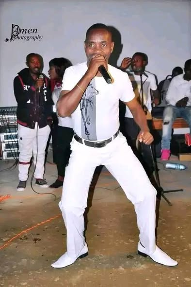 Chrispusbaluku7's tweet photo. Chance Kahindo has really worked hard for the good of Kasese Music Industry. https://t.co/unADFWMh6B
