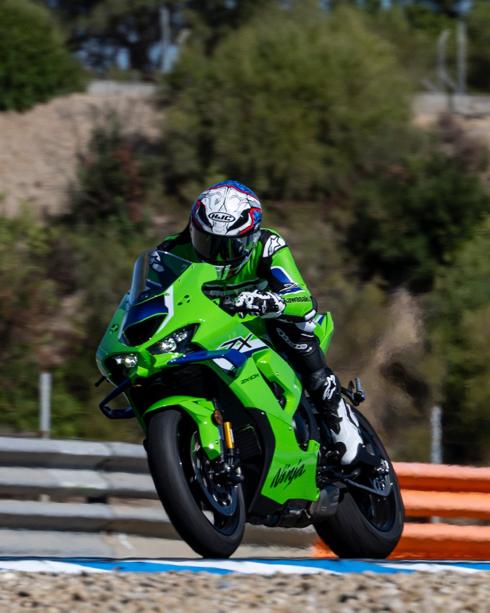 馬力だけでは語れない、真のパフォーマンス。 新型 Ninja ZX-10R は
