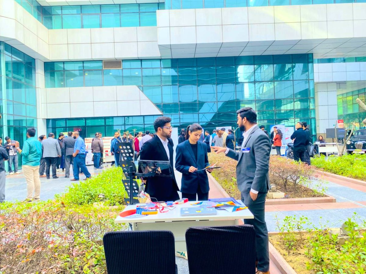 P3CTSL's tweet photo. Showcased MySun Glass &amp; MySun Flexible at BUILD-FITT Delhi! 🚀
Fully indigenous technology, developed and manufactured in-house.
Proud to be building clean energy solutions Made in India. 🇮🇳
Thanks @FITT_IITDelhi &amp; @Boeing for this platform!
#Innovation #CleanEnergy #MakeInIndia https://t.co/fdjQ80jZLV