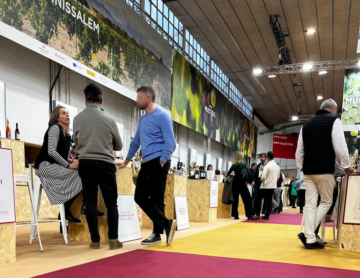 BinissalemDO's tweet photo. DO Binissalem en #BarcelonaWineWeek2026 stand de Islas Baleares, junto a bodegas de IGP Mallorca, DO Pla i Llevant, VT Ibiza, Menorca y Formentera.
Muestra conjunta de la diversidad y calidad del vino de calidad. @AgriculturaGOIB 
#BWW2026 #DOBinissalem #VinoMallorca https://t.co/Eubbm1bBEB