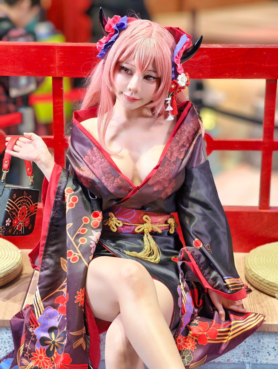 DannyChen192's tweet photo. 2026台北電玩展 紫玥桃 Skauramomo 台灣COSER 
攤位 棕色塵埃2  
#手機攝影
#台北電玩展2026 #棕色塵埃2 #vivo #x200pro #skauramomo #紫玥桃 #陳政裕 https://t.co/xYpG8tSygM