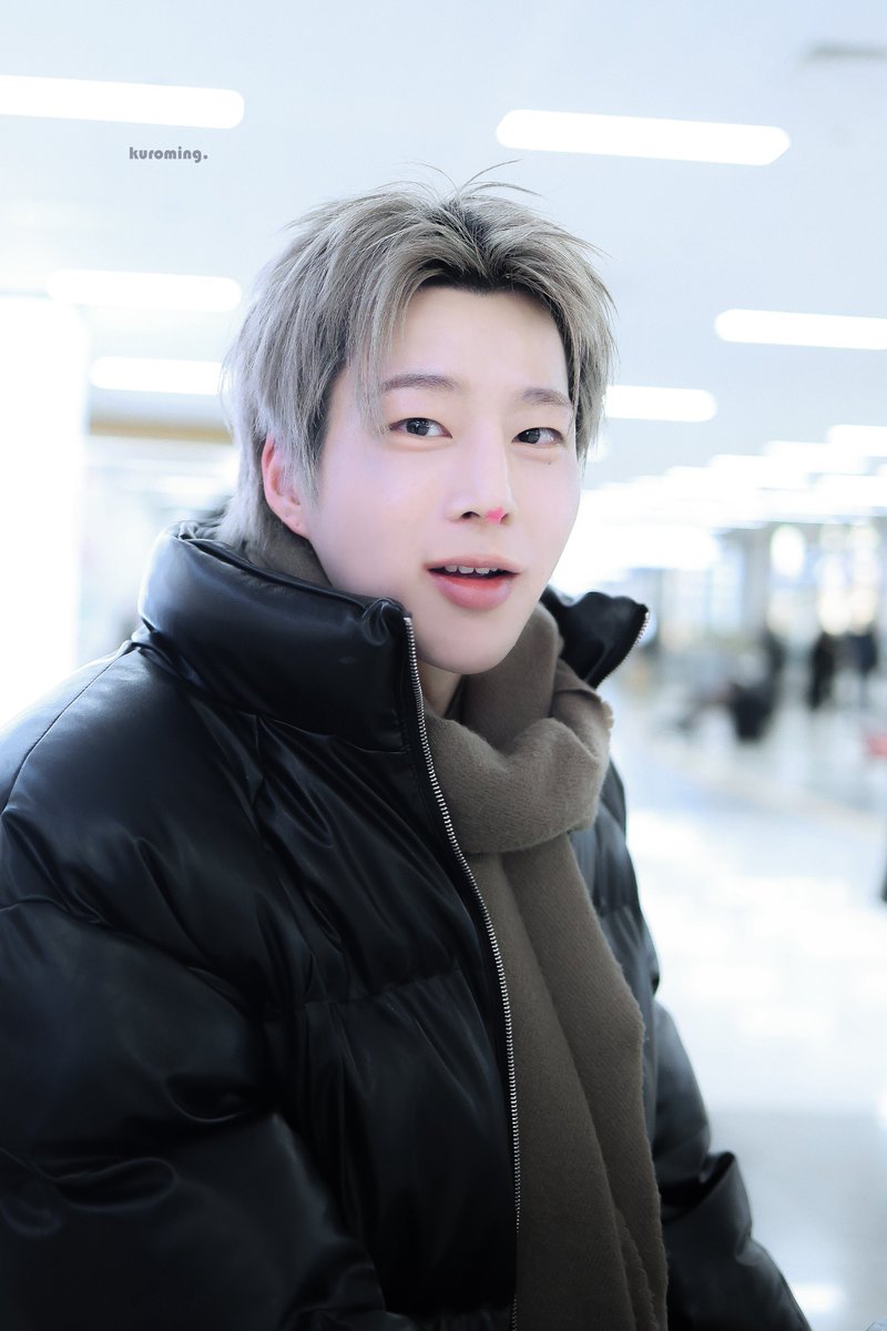 ᴋᴜʀᴏᴍɪɴɢ。 tweet media