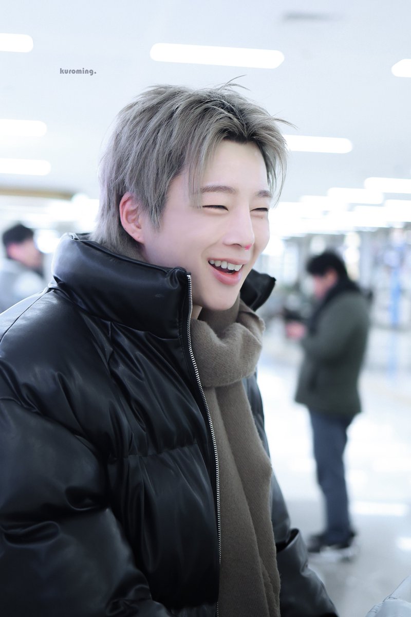 ᴋᴜʀᴏᴍɪɴɢ。 tweet media