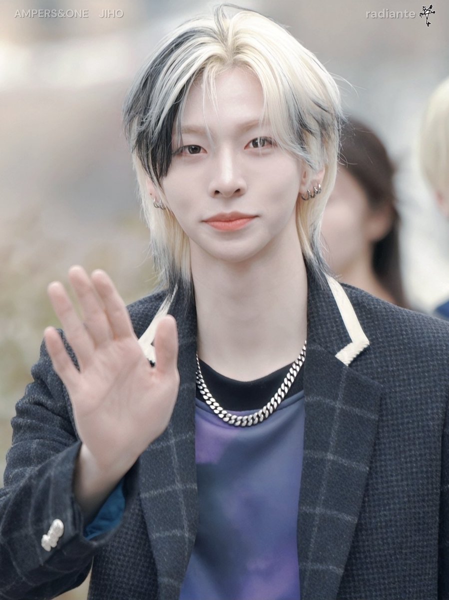 radiante_JIH♡610 tweet media