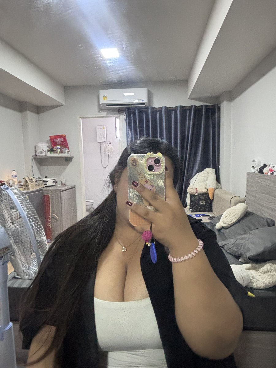 วันหยุด=นอนนนนนน #สาวอ้วน #กทม #รีทวิต #chubby