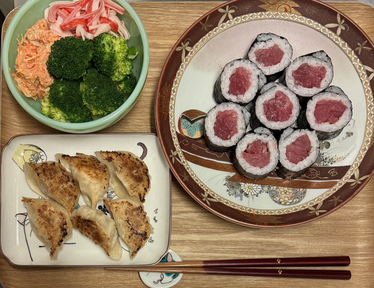 昨日は節分、という事で巻き寿司やー！と意気込んで買ってきたのに恵方も向かずただ美味しく鉄火巻を食べただけになった👹