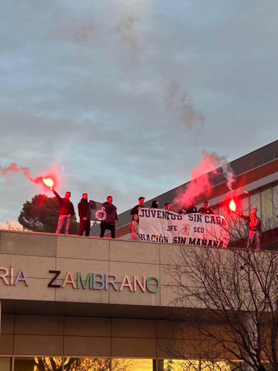 📍Ciudad Universitaria, Madrid.

Los jóvenes queremos una vivienda digna.

Os esperamos a todos el viernes a las 20:00 en Moncloa.

¡ACUDE!