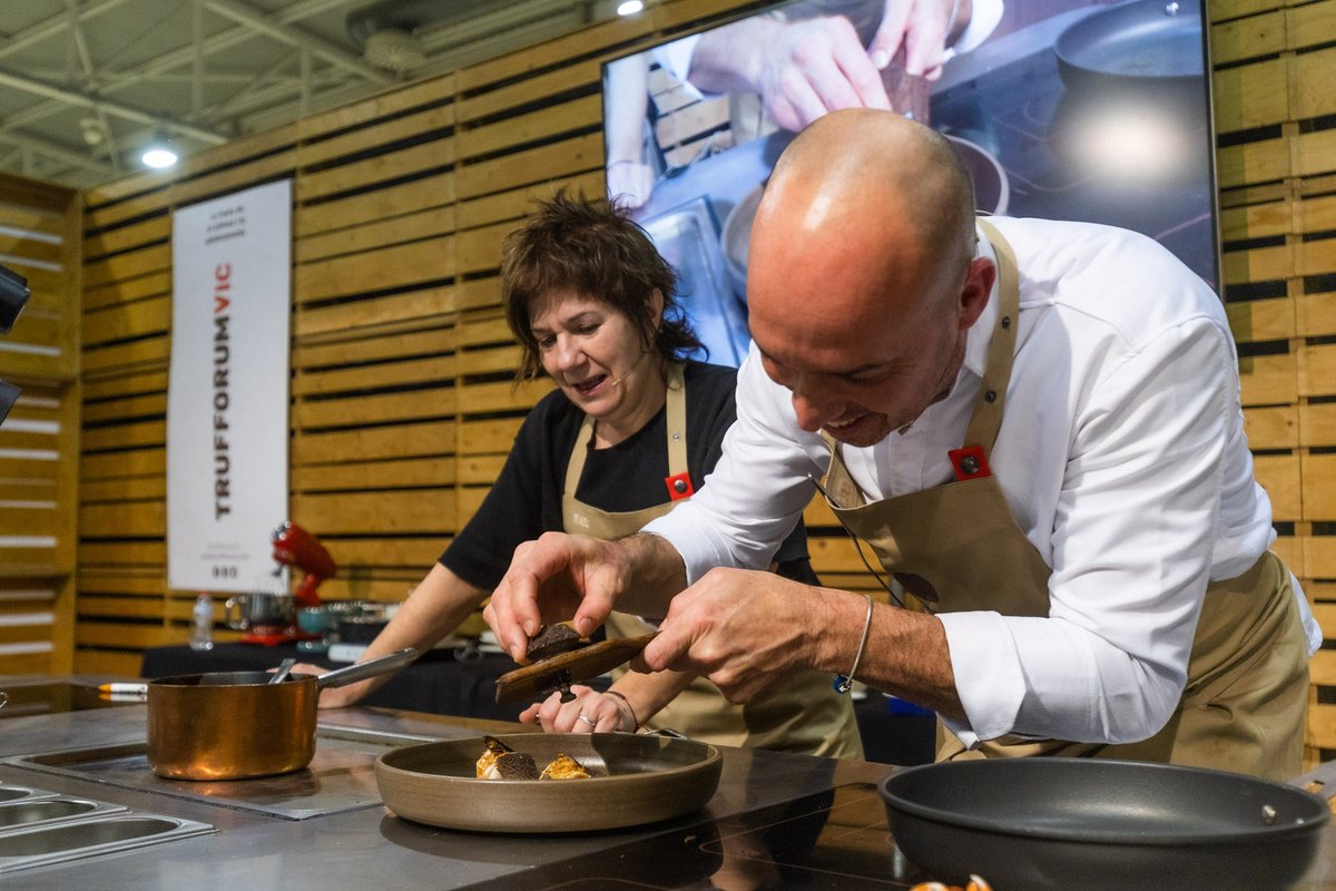 El 9 Nou tweet media