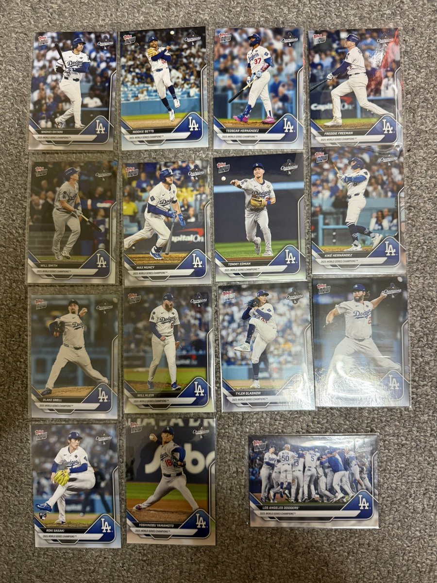 Tman1026459's tweet photo. ようやく��きました✉️
どのカードもめっちゃカッコいいです🤩
SPは大谷翔平選手✨
#dodgers #worldchampion #toppsnow https://t.co/IJh2wlWsmh