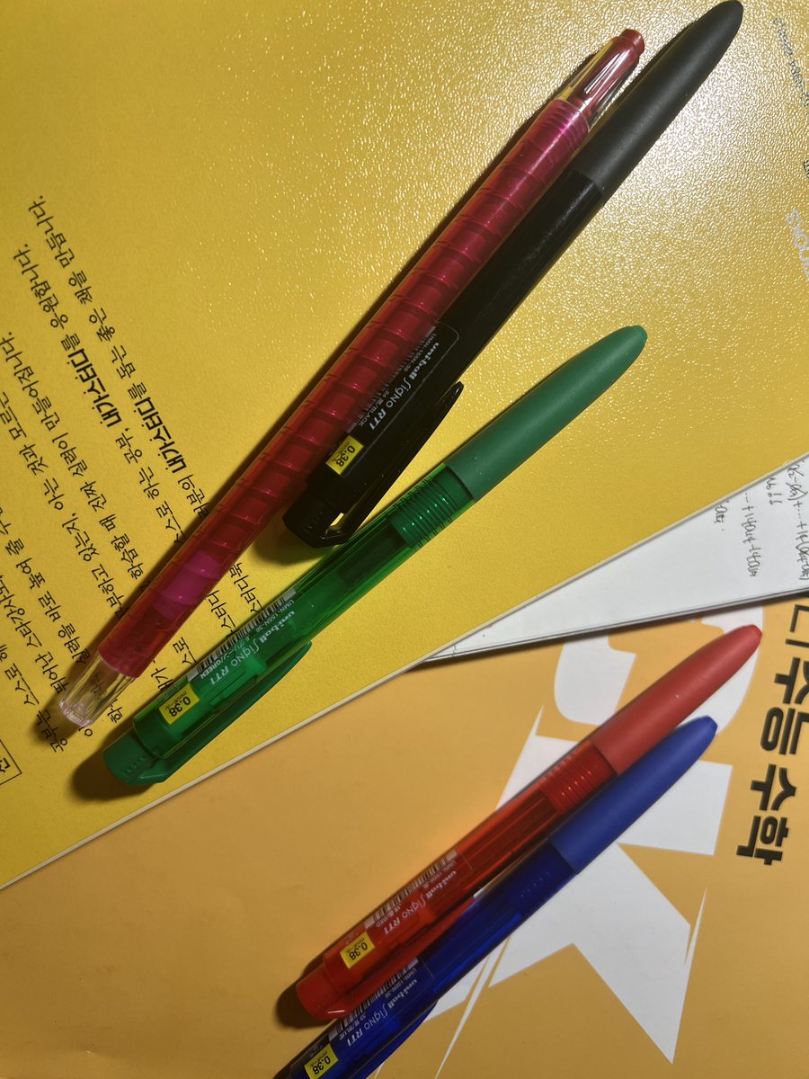 _veriperi's tweet photo. 시그마 개에바임 https://t.co/TDCTzon9z7