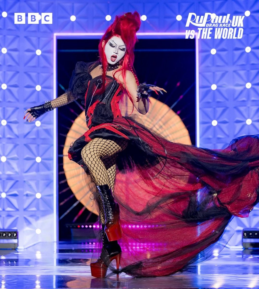 She's recreated her favorite runway look from sexy clown to hottie punk, and that's so CREATIVE! <a href="/gawdland/">gawdland</a>  #DragRACE