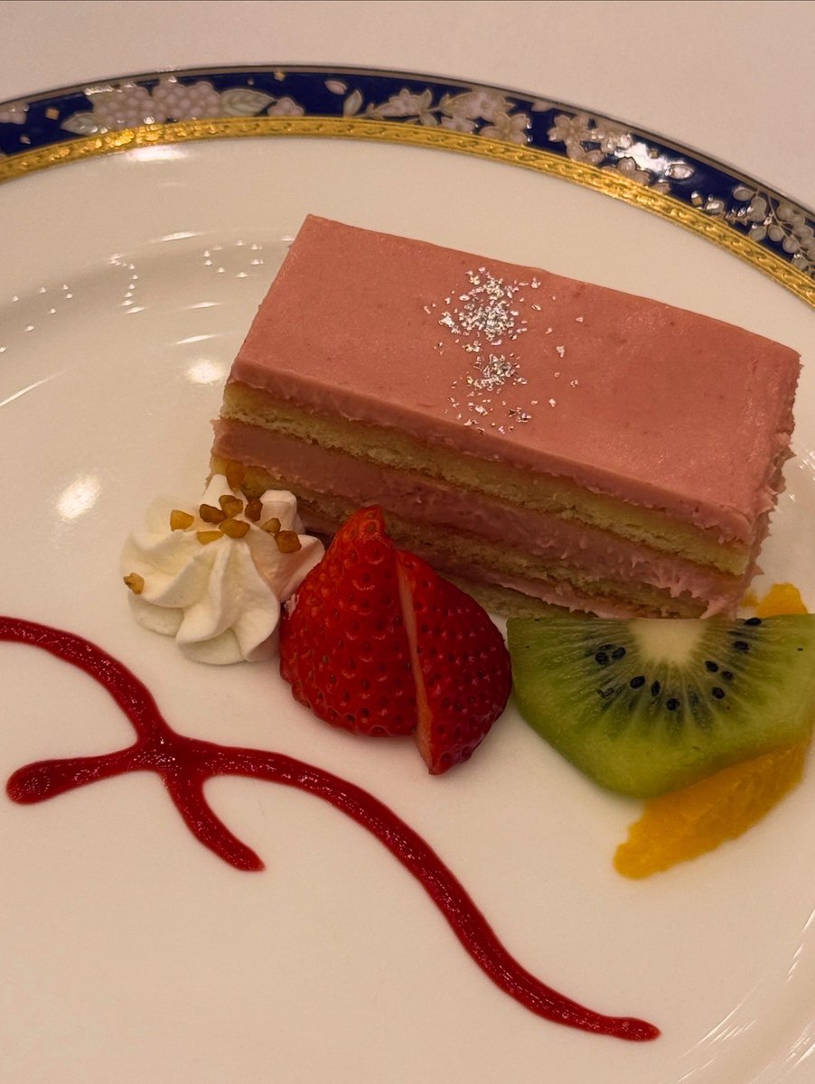 鎌プリで全社新年会。お疲れ様でした。ポテトのポタージュが特に美味しかった！