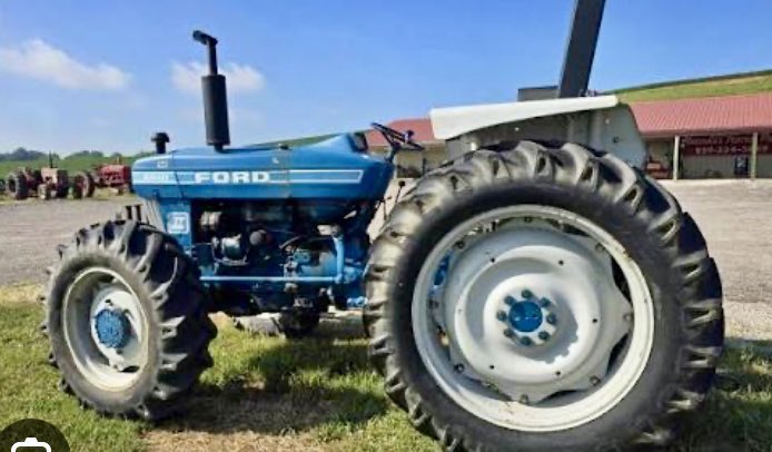 El parque de maquinarias agrícolas y equipamiento en Venezuela tiene la mayor obsolescencia y retraso de toda America. El crédito bancario es muy limitado para el agro. Urge revisar ( con enorme prioridad ) el encaje legal para reducirle, y dinamizar la ruralidad en el país.