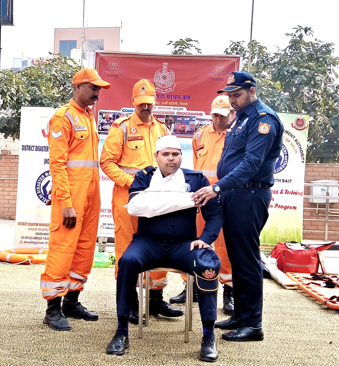 16NDRF's tweet photo. "Preparedness is the key to staying safe in any crisis"
#School_safety_Program
#disasterpreparedness
@NDRFHQ
@DDMA_official https://t.co/xRPCMoCgc8