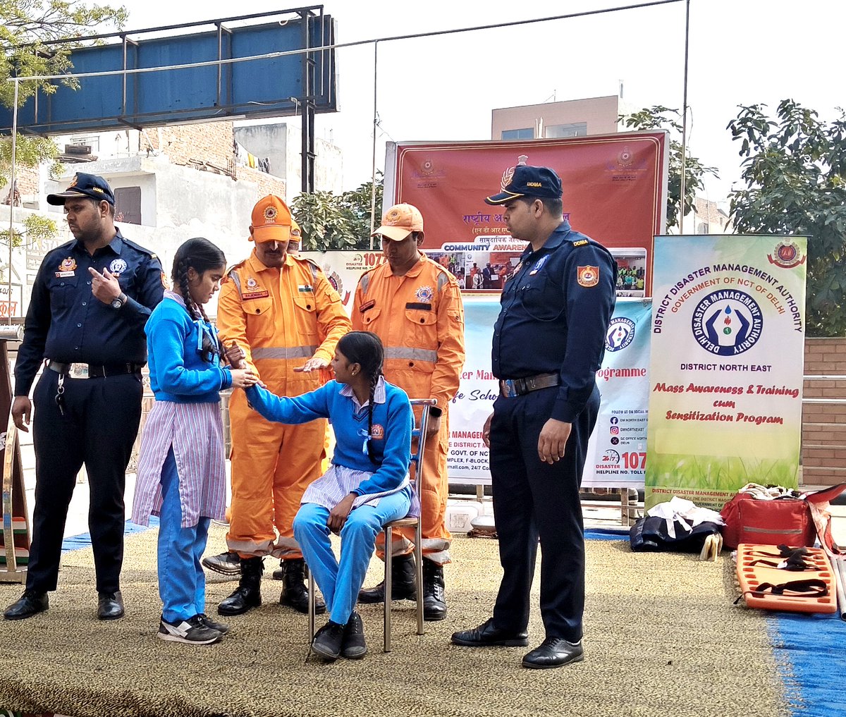 16NDRF's tweet photo. "Preparedness is the key to staying safe in any crisis"
#School_safety_Program
#disasterpreparedness
@NDRFHQ
@DDMA_official https://t.co/xRPCMoCgc8