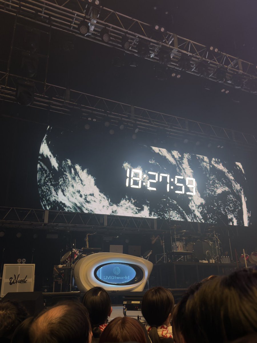 nyapi3995's tweet image. 2/4 KT Zepp Yokohama
2026年UVERworld始めでした🙌
TYCOON→FFLヤバい飛んだ🤣!
Rootsもたまらんかったし、
LIMITLESS初めて聞けた🫢✨
コアプラ→あわよくば最高だった、
彰くんの血管ずっと見てたüÜ笑
Collideやばい楽し過ぎた優勝🥹!
彰くん2026年も可愛かったし、
めっちゃガチボコにされた😭✨