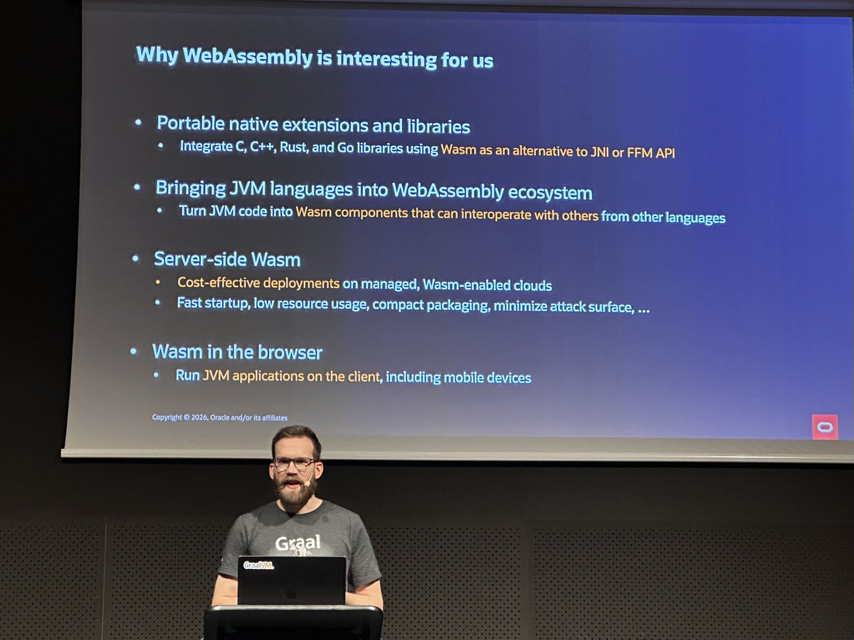 Aki 💙💛 tweet media