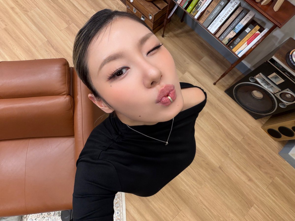 [📹] 뽕브라에 700만 원(?) 태운 썰 | 아무튼떠들러왔는데 EP.13 💸과소비💸

🔗 youtu.be/Z2SUsaS7_XQ

#LeejungLee #리정
#THEBLACKLABEL #더블랙레이블