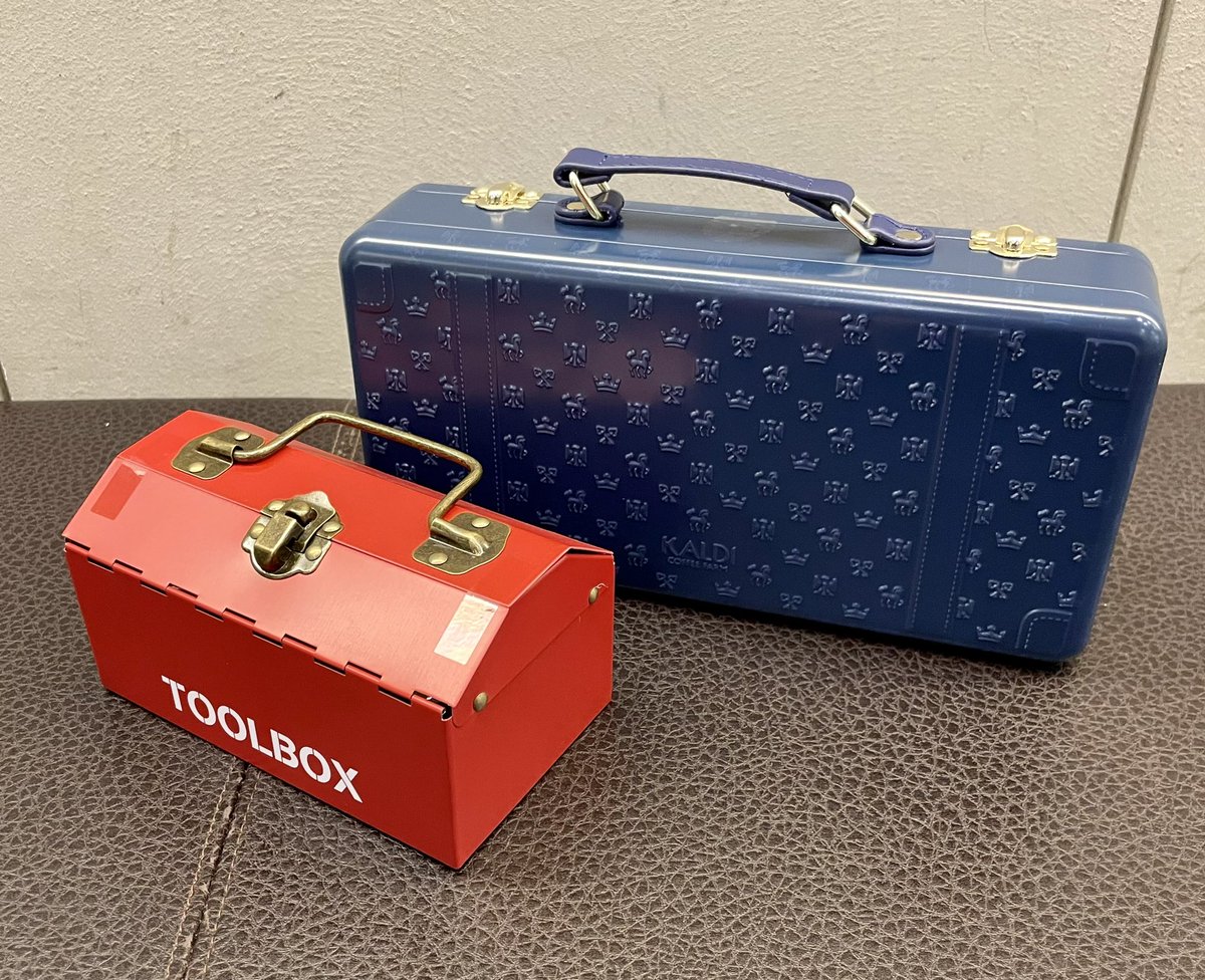 カルディの缶入りチョコレート！ドールサイズのツールボックスと