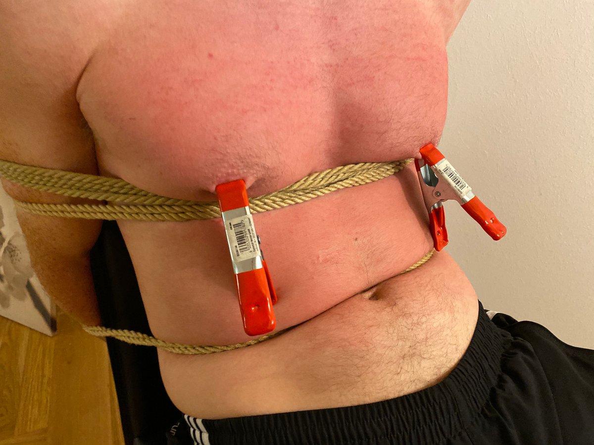 GentleMonsterDE's tweet photo. Start to post some painful past... #bdsm #disciplena #punished #whipslave #heavybeaten #beltingback #needles #bondage https://t.co/ZuOGn63OYi