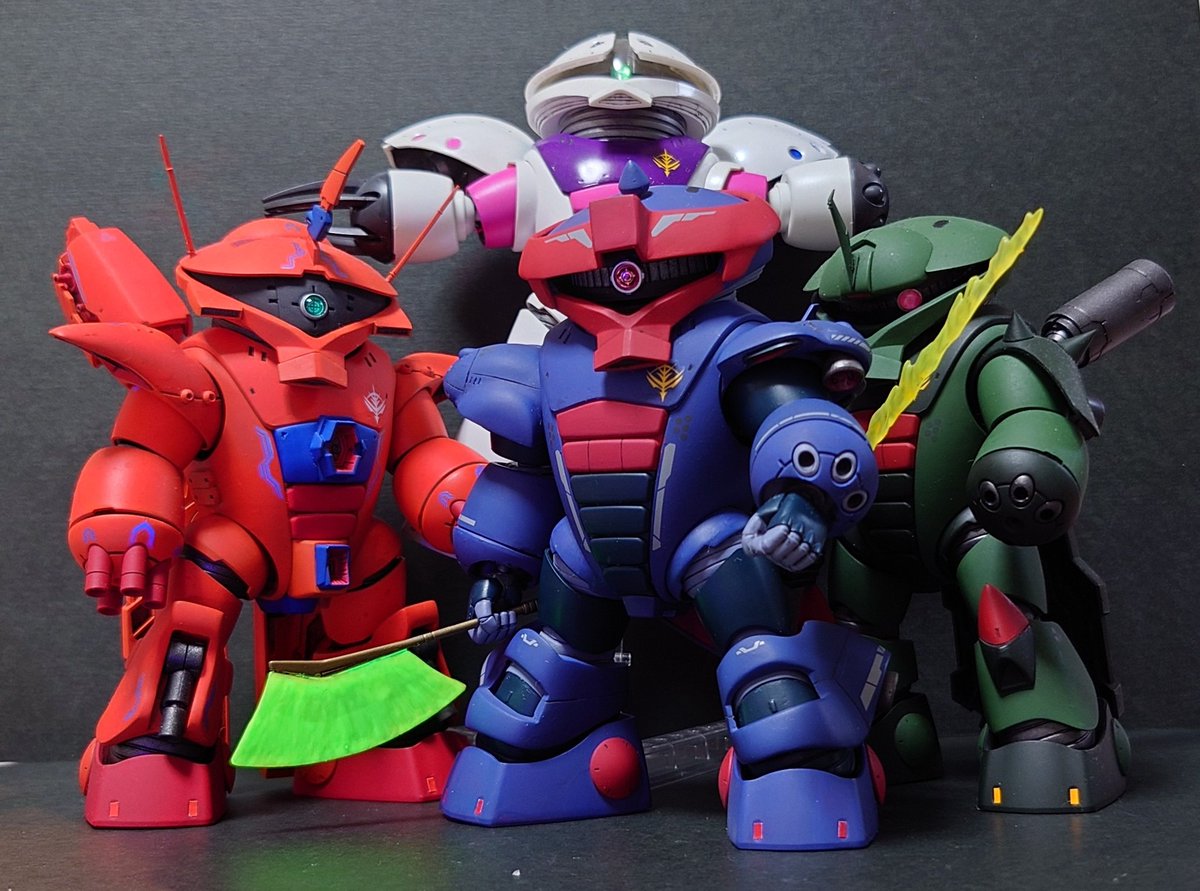 #ガンダムZZ40周年 
そろそろハマーン様がタイガーバウムコロニーでアッガイに乗って以来アッガイがお気に入りになり、
それに倣って、ネオ・ジオンの将兵が次々にアッガイに乗り換える、というスピンオフ作品が出てきても良い頃かと😁