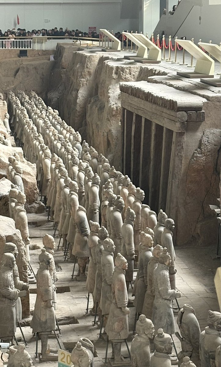 Barry B. tweet media