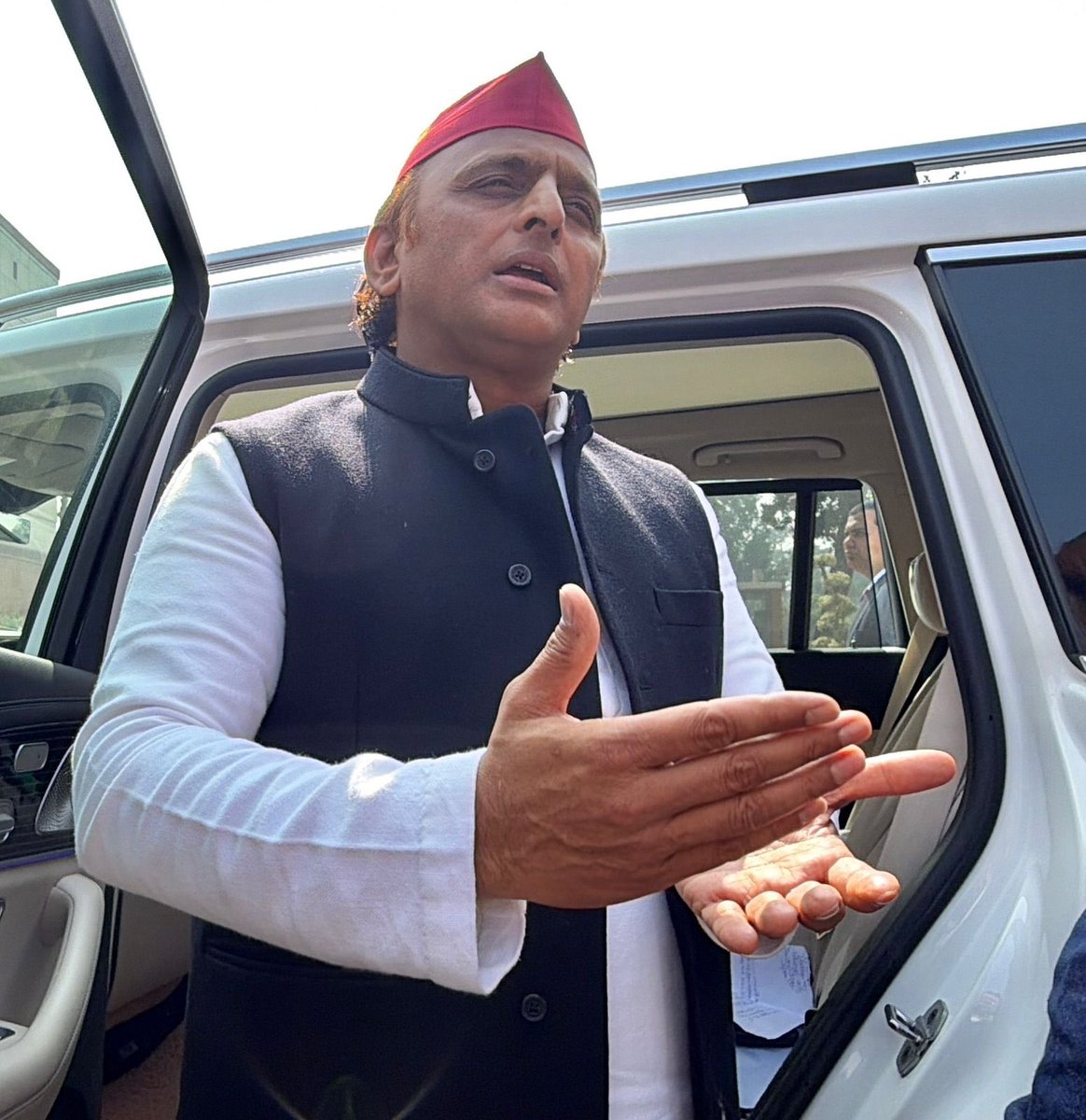 Akhilesh Yadav tweet media