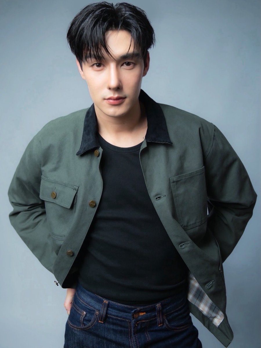 Tee_wongsajaem's tweet photo. Let's go on. 

#TeeBonyakait https://t.co/AuU1FNPeTp