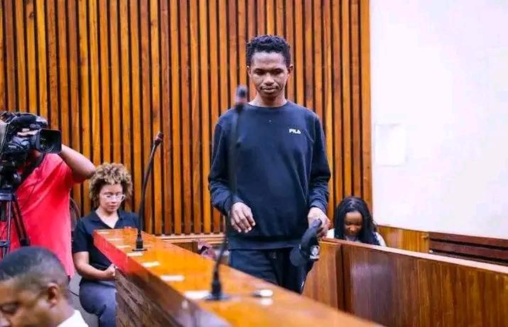 Musa Khawula exposed Fikile Mbalula,He exposed Terry Pheto,He exposed Vusimuzi Cat Matlala,He exposed Mkhuleko Hlengwa,He exposed Kenny Kunene,He exposed Nomagugu Simelane,it's clear he has been arrested to silence him and for exposing corrupt Politicians.
Free Musa Khawula now