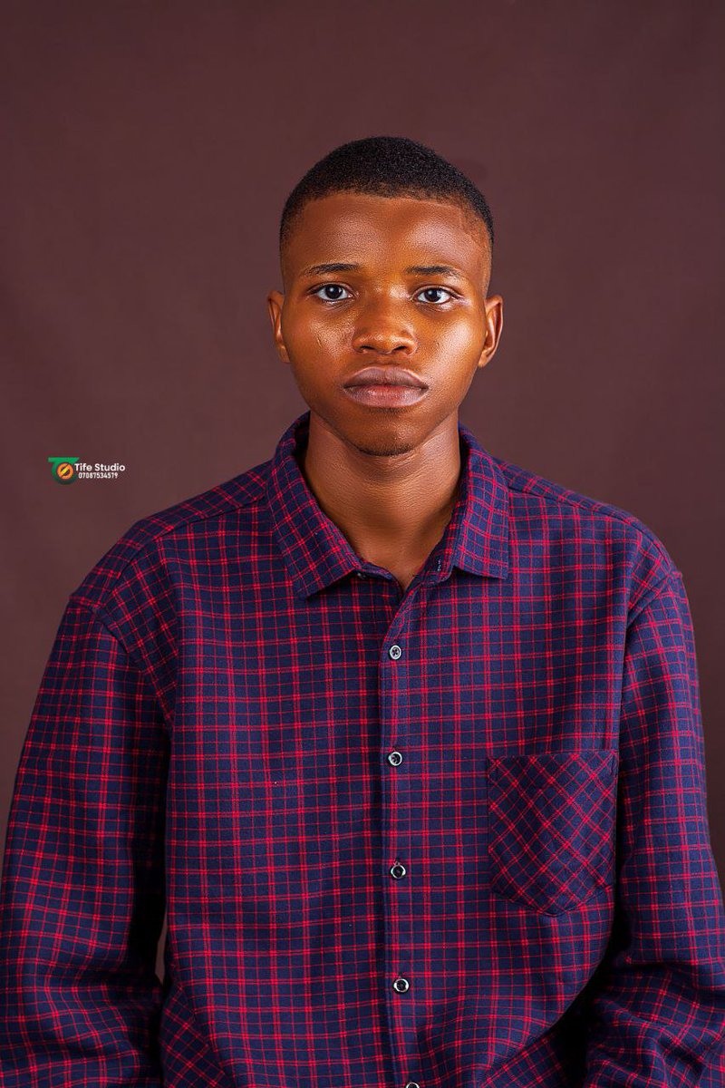 Diamondvast6's tweet photo. Hello X family,

I'm Samuel Agboola, known as Diamondvast, a Problem solver and Business owner that offers Creative design as a service. 

I build &amp; Design a functional design system  like Brochure, presentation, Logo &amp; Brand identity for Startup founders, 

Send DM to know more. https://t.co/fKHksJ2HtJ