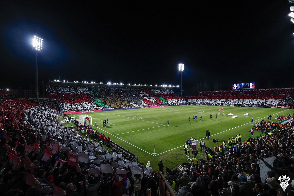 Orgullosos de lo que somos 🤍

Orgullosos de lo que representamos 🦇

Del Albacete, que no es poco 😍

#AúpaAlba