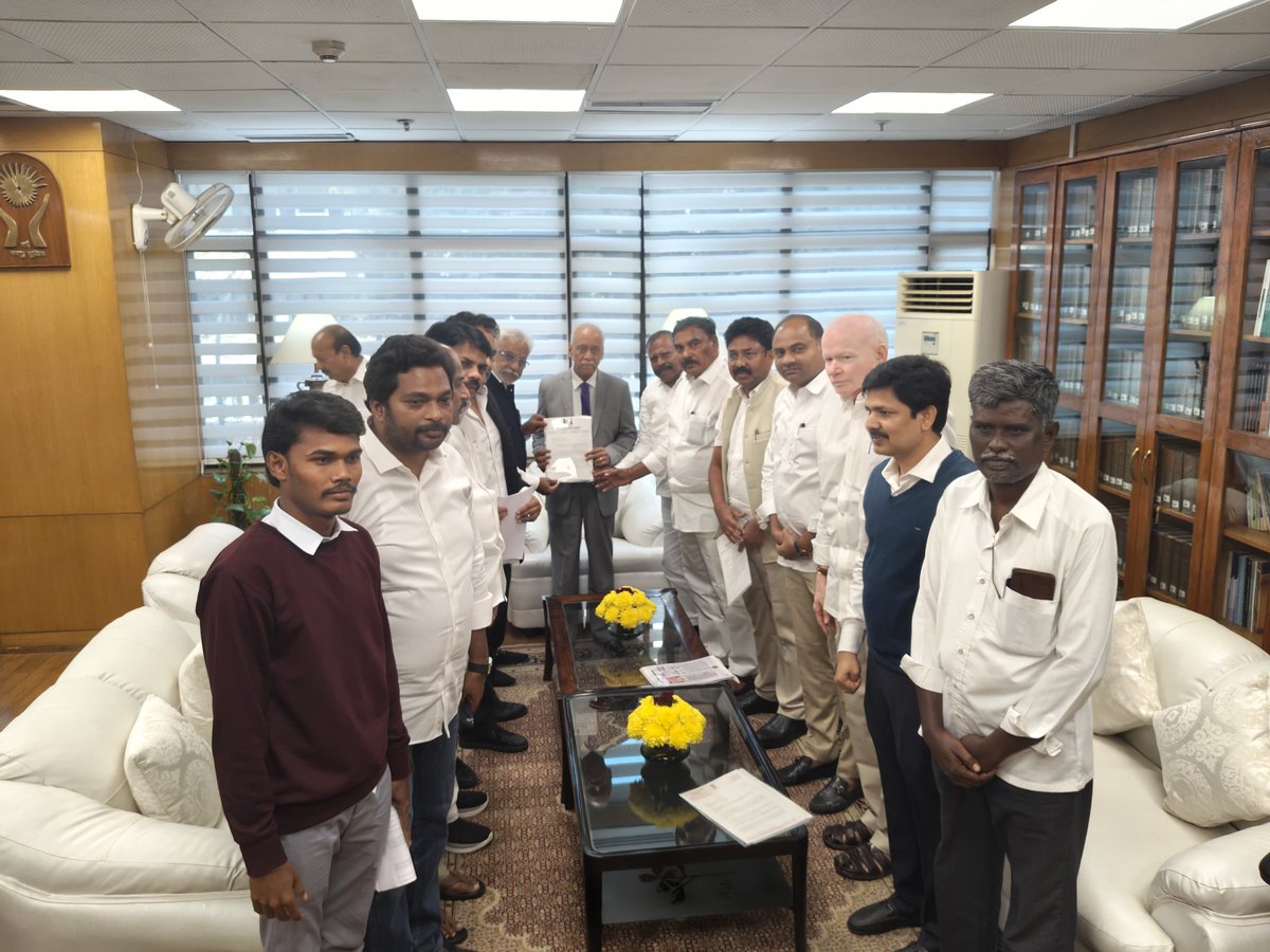 YSRCParty's tweet photo. A delegation of YSR Congress Party leaders submitted a complaint to the National Human Rights Commission over the continuing climate of violence and authoritarian rule in Andhra Pradesh. The delegation met @India_NHRC Chairperson Justice Subramanyam and briefed him on attacks on the houses of former ministers Ambati Rambabu and Jogi Ramesh, and the brutal murder of YSRCP activist Salman Raju.

The leaders stated that TDP leaders are attempting to physically eliminate political opponents and submitted videos and photographic evidence to substantiate their claims. They explained the manner in which Salman Raju was murdered and alleged a larger political conspiracy behind the crime. Expressing deep concern, the delegation stated that law and order has completely collapsed in the state and that democracy itself is under serious threat.

The delegation included MPs Y V Subba Reddy, P V Mithun Reddy, several other MPs, MLAs, MLCs, former ministers, and SC Cell leaders, urging the Commission to intervene and protect constitutional rights.

@thewire_in @ndtv @IndiaToday @TimesAlgebraIND @timesofindia @TimesNow @ANI @BBCIndia @firstpost @CNNnews18 @BBCBreaking @ABPNews @News18India @ThePrintIndia @the_hindu @IndianExpress @DeccanChronicle  @PTI_News @WIONews @sardesairajdeep @umasudhir @rohini_sgh @ravishndtv @BDUTT  @sagarikaghose @rahulkanwal @ShekharGupta  @thenewsminute @republic @TheSouthfirst @htTweets @JagranNews @scroll_in @ZeeNews @EconomicTimes @NewIndianXpress