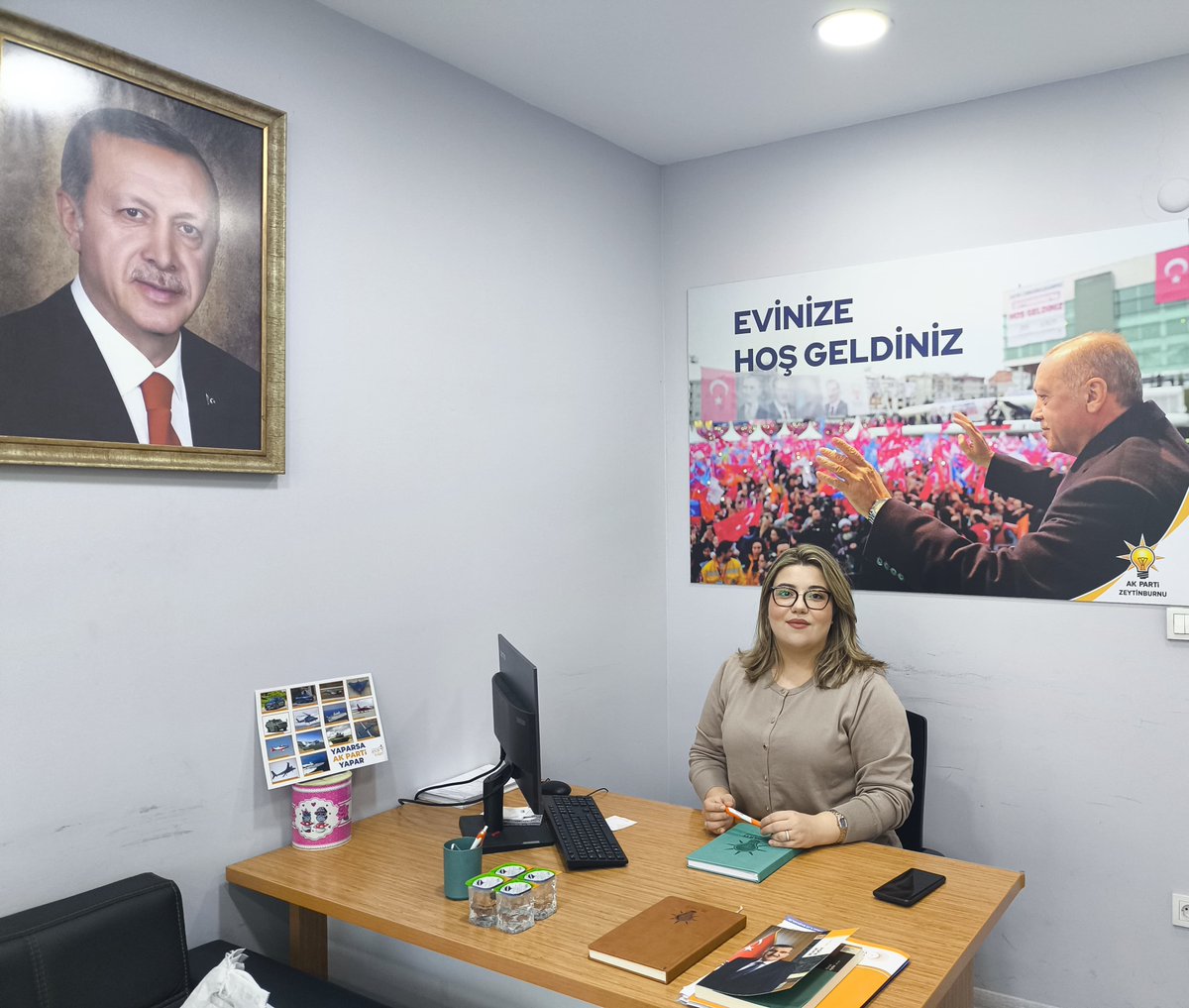 Zeytinburnu için Nöbetteyiz🇹🇷 

Bugün İlçe Başkanlığımız da Yürütme Kurulu Üyemiz Şermin Yüksel nöbetçidir. 

Nöbet Saatimiz:
⏰ 11.00-16.00 

✍Soru, görüş ve önerileriniz için İlçe  Başkanlığımızı ziyaret edebilir.
☎️ (0212) 416 30 86 'yı arayabilirsiniz.