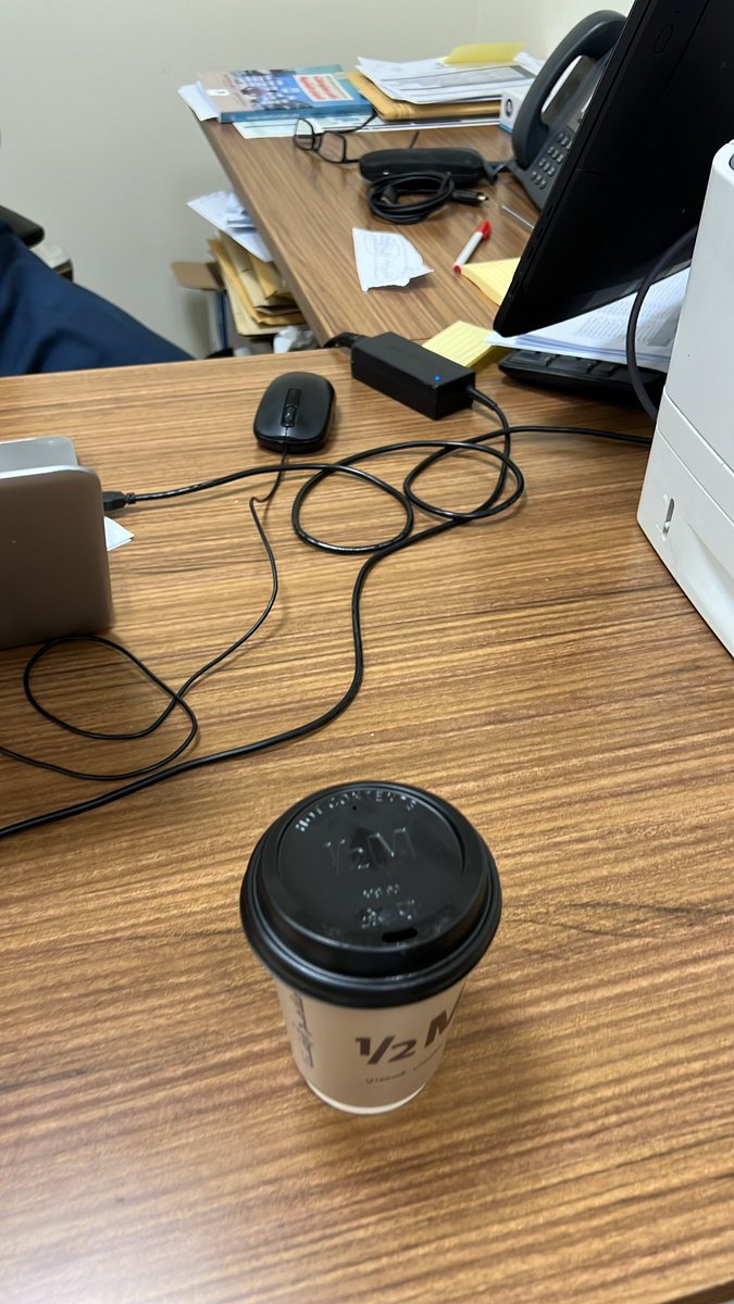 تم اختيار موضوع بحث الماجستير، خطوة أعتز فيها وبداية طريق أسعى من خلاله للتعلّم والإضافة. اللهم يسّر وبارك في الجهد والنتائج✨⏳🎓..